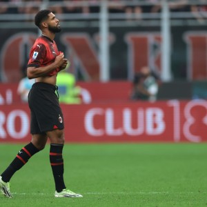 世界杯高清比赛观看入口-都体：阿莱格里非常赏识奇克作为多面手的属性，坚决阻拦其离队